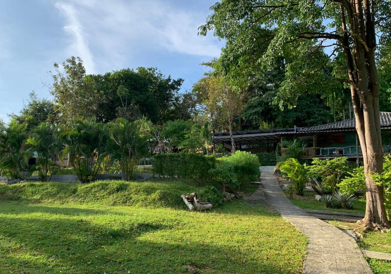 Siam Flora Resort Ko Lanta Exterior foto
